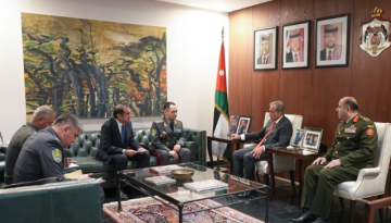 رئيس الوزراء يستقبل وزير الدفاع الأوزبكي رئيس الوزراء يستقبل وزير الدفاع الأوزبكي