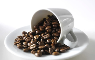 إضافات للقهوة تقلل من فوائدها