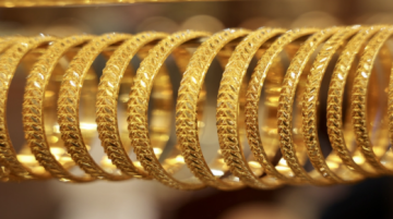 سعر غرام الذهب عيار 21 يصل إلى 88 دينارا في السوق المحلية سعر غرام الذهب عيار 21 يصل إلى 88 دينارا في السوق المحلية