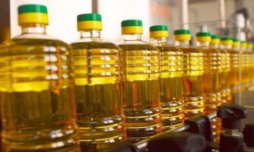 ارتفاع أسعار الزيوت عالميا قد ينعكس محليا خلال أسبوعين رغم استقرار الغذاء حاليا ارتفاع أسعار الزيوت عالميا قد ينعكس محليا خلال أسبوعين رغم استقرار الغذاء حاليا