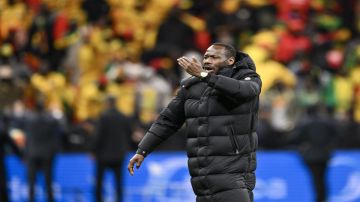 مدرب السنغال يفسر فوضى نهائي كأس الأمم قبل عقوبة محتملة مدرب السنغال يفسر فوضى نهائي كأس الأمم قبل عقوبة محتملة