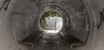 إعلام عبري: بلديات إسرائيلية تفتح الملاجئ العامة في أوفيكيم ورعنانا وكريات غات