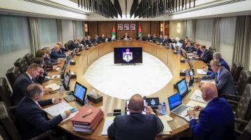 بين رؤية الملك وأداء الحكومة متطلبات المرحلة القادمة عاجل