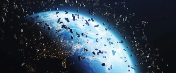 حطام الفضاء يلاحق الطائرات التجارية حطام الفضاء يلاحق الطائرات التجارية