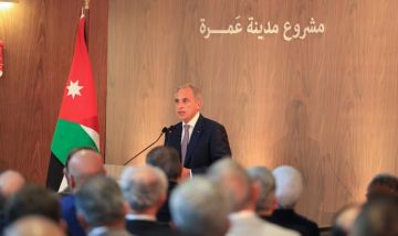 حسان يفتتح الجلسات الحوارية المتخصصة حول مدينة عمرة