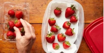 طريقة حفظ الفراولة لاستخدامها في العصائر خلال رمضان