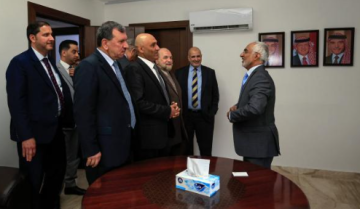 لجنة الصحة النيابية تطلع على برامج المجلس العربي للاختصاصات الصحية وتؤكد دعمها المستمر للقطاع الصحي لجنة الصحة النيابية تطلع على برامج المجلس العربي للاختصاصات الصحية وتؤكد دعمها المستمر للقطاع الصحي