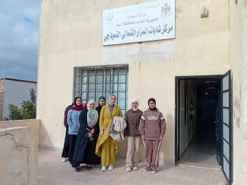 محاضرات وورش توعوية في مراكز شباب إربد لتعزيز الوعي الرقمي والصحي لدى الشابات والشباب. محاضرات وورش توعوية في مراكز شباب إربد لتعزيز الوعي الرقمي والصحي لدى الشابات والشباب.
