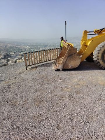 وزارة الأشغال تنفذ حملة لإزالة الاعتداءات على شارع الأردن