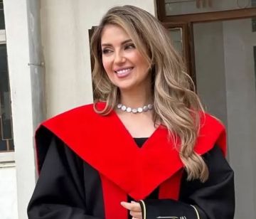 الزميلة ساندي الحباشنة .. مبارك درجة الدكتوراه