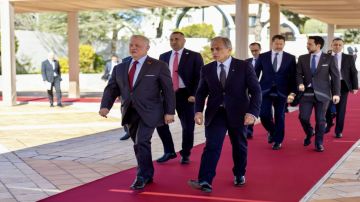 رئيس الوزراء: كل عام وجلالة سيدنا المفدى بخير رئيس الوزراء: كل عام وجلالة سيدنا المفدى بخير