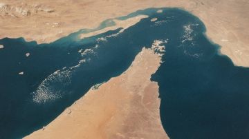 ايران : خيارات مطروحة بشأن مضيق هرمز إذا تصاعدت الأحداث ايران : خيارات مطروحة بشأن مضيق هرمز إذا تصاعدت الأحداث