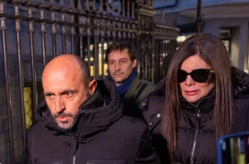 مالكا حانة سويسرية ينفيان مسؤوليتهما عن حريق رأس السنة الذي أودى بحياة 40 شخصا مالكا حانة سويسرية ينفيان مسؤوليتهما عن حريق رأس السنة الذي أودى بحياة 40 شخصا