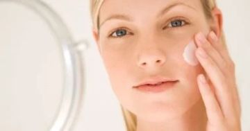 ما هى بقع الكبد.. الأسباب وطرق سهلة للعلاج