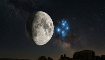 اقتران القمر بالثريا يزين سماء الأردن ليلة الثلاثاء الأربعاء