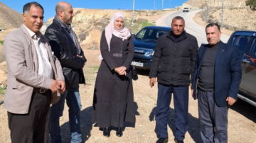 متصرف لواء الرمثا يتفقد طريق الشجرة المغير