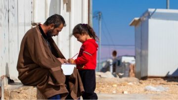 مفوضية اللاجئين في الأردن: نقص التمويل يمنع توزيع مساعدات شتاء