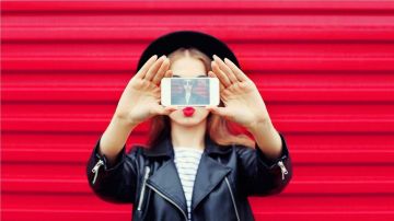 مهم لصناع المحتوى الرقمي أو الإنفلونسرز .. قريبا لا عمل في الأردن إلا بترخيص