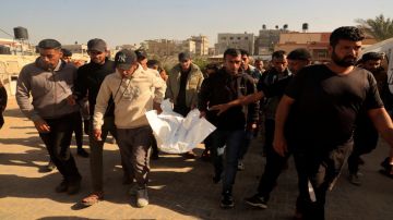 15 شهيدا خلال الـ24 ساعة الماضية في قطاع غزة 15 شهيدا خلال الـ24 ساعة الماضية في قطاع غزة