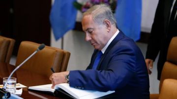 معاريف : طريق نتنياهو إلى الانتخابات بات ممهدا وسيمر عبر ابتكار سياسي جديد معاريف : طريق نتنياهو إلى الانتخابات بات ممهدا وسيمر عبر ابتكار سياسي جديد