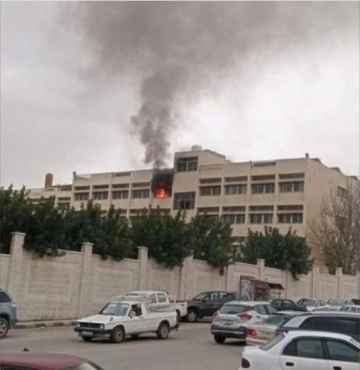 حريق داخل كلية الهندسة في جامعة الطفيلة التقنية