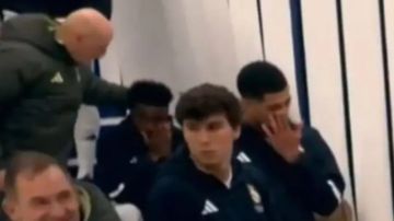 فينيسيوس يجهش بالبكاء بعد سماع صافرات الاستهجان