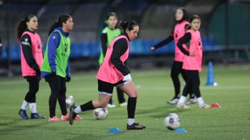 209 لاعبات يشاركن في اختبار الانضمام لمنتخبات الناشئات 209 لاعبات يشاركن في اختبار الانضمام لمنتخبات الناشئات