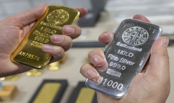 انهيار حاد في المعادن النفيسة.. الذهب يخسر 11 والفضة تسجل أسوأ أداء يومي انهيار حاد في المعادن النفيسة.. الذهب يخسر 11 والفضة تسجل أسوأ أداء يومي