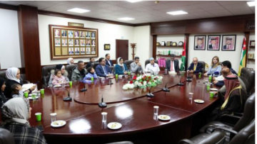 حزب الميثاق الوطني يطلع على أوضاع أطفال غزة في مستشفى الجامعة حزب الميثاق الوطني يطلع على أوضاع أطفال غزة في مستشفى الجامعة