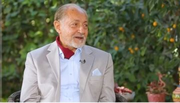 عبد العزيز مخيون يخضع لجراحة دقيقة.. تطورات حالته الصحية