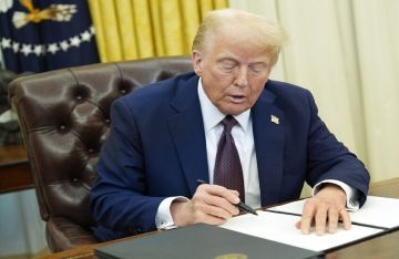 البيت الأبيض: ترمب يلوح بخيار الضربات الجوية على إيران البيت الأبيض: ترمب يلوح بخيار الضربات الجوية على إيران