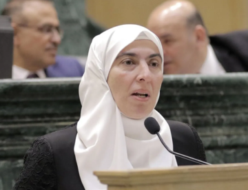 طهبوب تسأل الحكومة عن تصفية أكثر من 31 ألف شركة في 2025