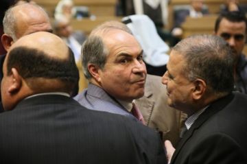 دية منتقدا تصريحات هاني الملقي: ما زلنا في عنق الزجاجة وربط المديونية بانخفاض الدينار خاطئ عاجل