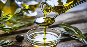 زيت الزيتون البكر.. كيف يحميك من الأمراض؟