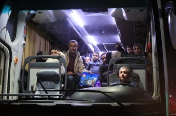 القوات المسلحة تقوم بإجلاء الدفعة العشرين من أطفال غزة المرضى للعلاج في المملكة