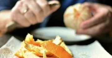 وصفات طبيعية من قشر البرتقال للعناية بالشعر والبشرة