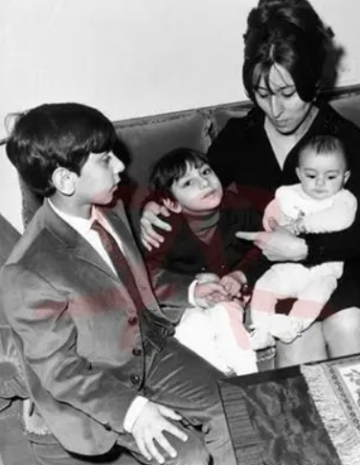 وفاة هلي الرحباني الابن الأصغر للفنانة فيروز وفاة هلي الرحباني الابن الأصغر للفنانة فيروز