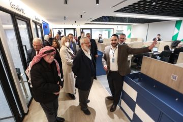 أعيان يطلعون على تجربة منصة ماركا في دعم التحول الرقمي