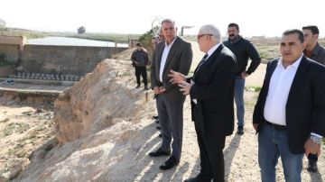 وزير الداخلية يشدد من الرمثا على الجاهزية الكاملة للمنخفض الجوي المتوقع وزير الداخلية يشدد من الرمثا على الجاهزية الكاملة للمنخفض الجوي المتوقع