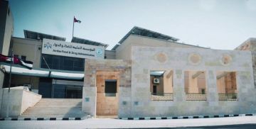 بحث تعزيز التعاون مع الصين في قطاعات الغذاء والدواء والمستلزمات الطبية