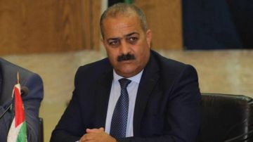 إحالة المحافظ رضوان العتوم إلى التقاعد