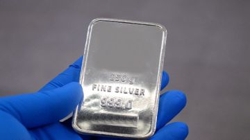 نقيب الحلي: الفضة ليست ضمن اختصاص النقابة وتعامل كإكسسوار نقيب الحلي: الفضة ليست ضمن اختصاص النقابة وتعامل كإكسسوار