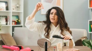 7 عادات يومية تلحق أضرارا كبيرة بالشعر