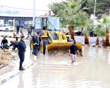الأجهزة الرسمية في الطفيلة ترفع الجاهزية للتعامل مع الظروف الجوية السائدة