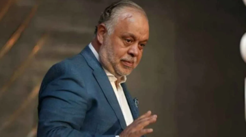 أشرف زكي ينفي سفر الفنانين لدعم منتخب مصر أمام السنغال