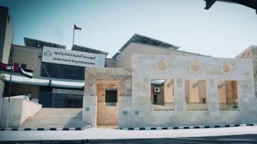 الأردن.. الغذاء والدواء تغلق 3 مطاعم في أحد المولات لوجود حشرات