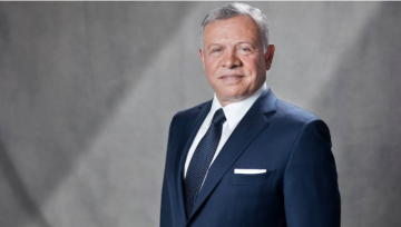 الملك يهنئ سلطان عمان بذكرى توليه مقاليد الحكم