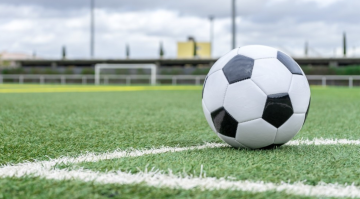 حسان يوجه بإجراء صيانة شاملة لملعب البترا الرياضي وإعادة افتتاحه بأسرع وقت