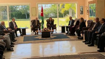 رئيس النواب يلتقي طلبة أردنيين في المغرب رئيس النواب يلتقي طلبة أردنيين في المغرب