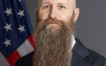 طلب مغادرة السفير الأمريكي خلال عزاء زعل الضمور طلب مغادرة السفير الأمريكي خلال عزاء زعل الضمور